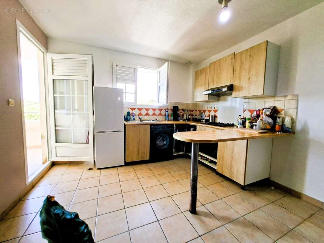 Appartement à SAINTE-LUCE