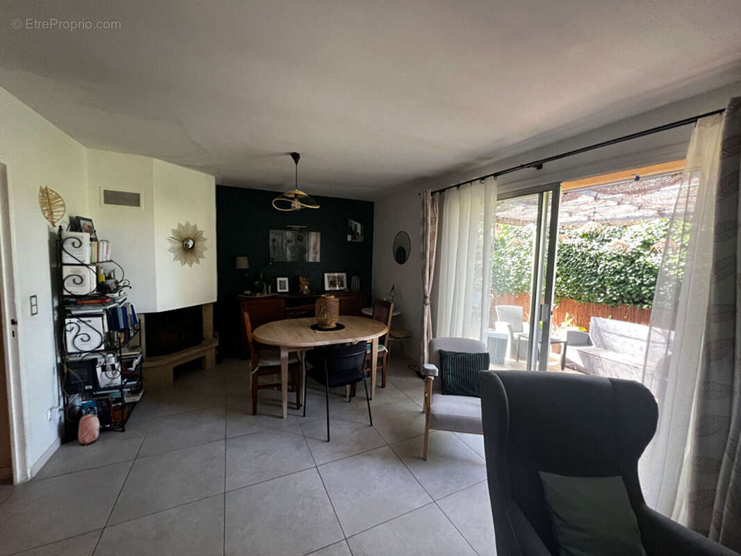 Maison à BOUC-BEL-AIR
