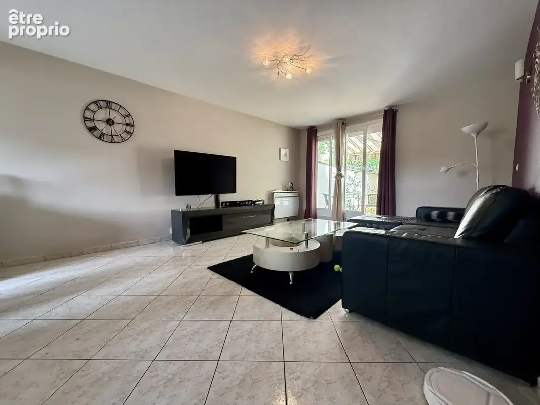 Maison 105 m² à Savigny-Le-Temple  - photo 2