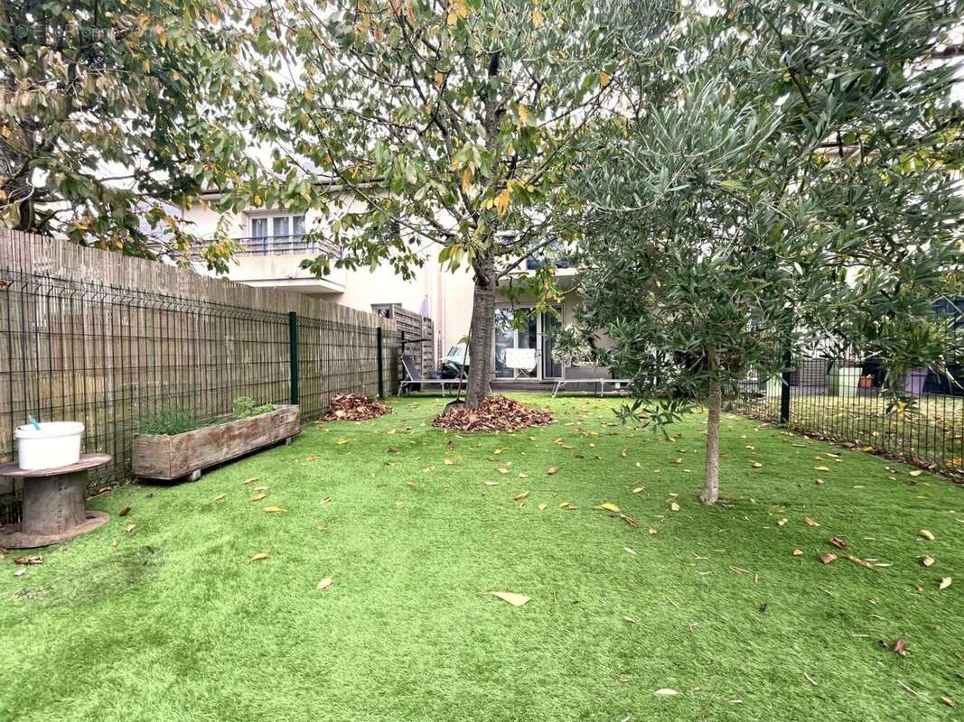 Appartement à LA MEZIERE