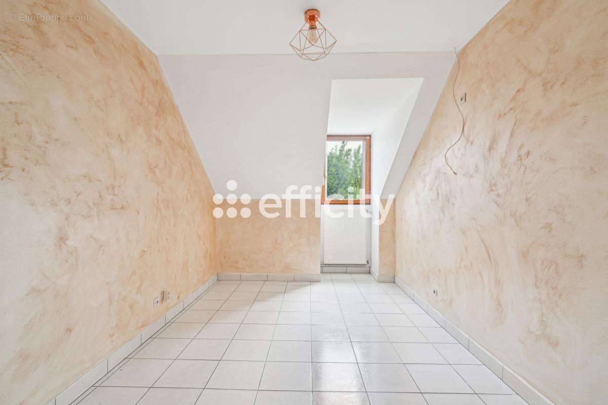 Maison à NEUILLY-SUR-MARNE