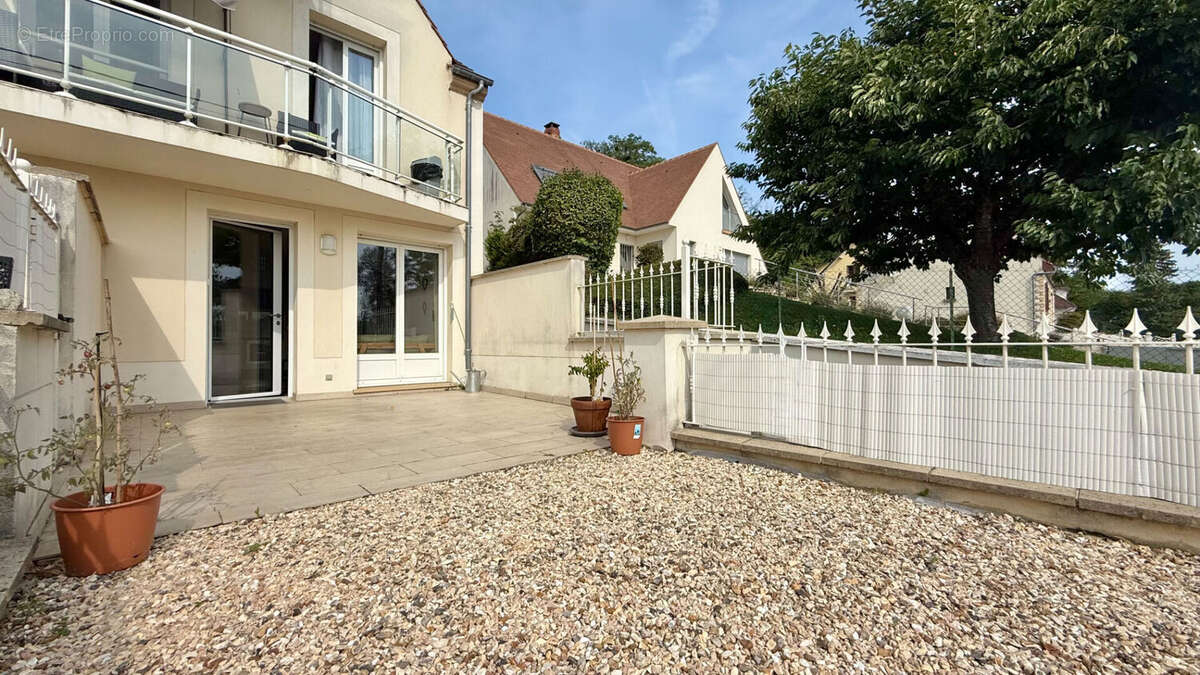 Appartement à CORBEIL-ESSONNES