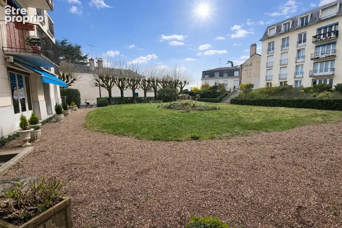 Appartement t2 avec parking - proche centre-ville de blois - photo 7