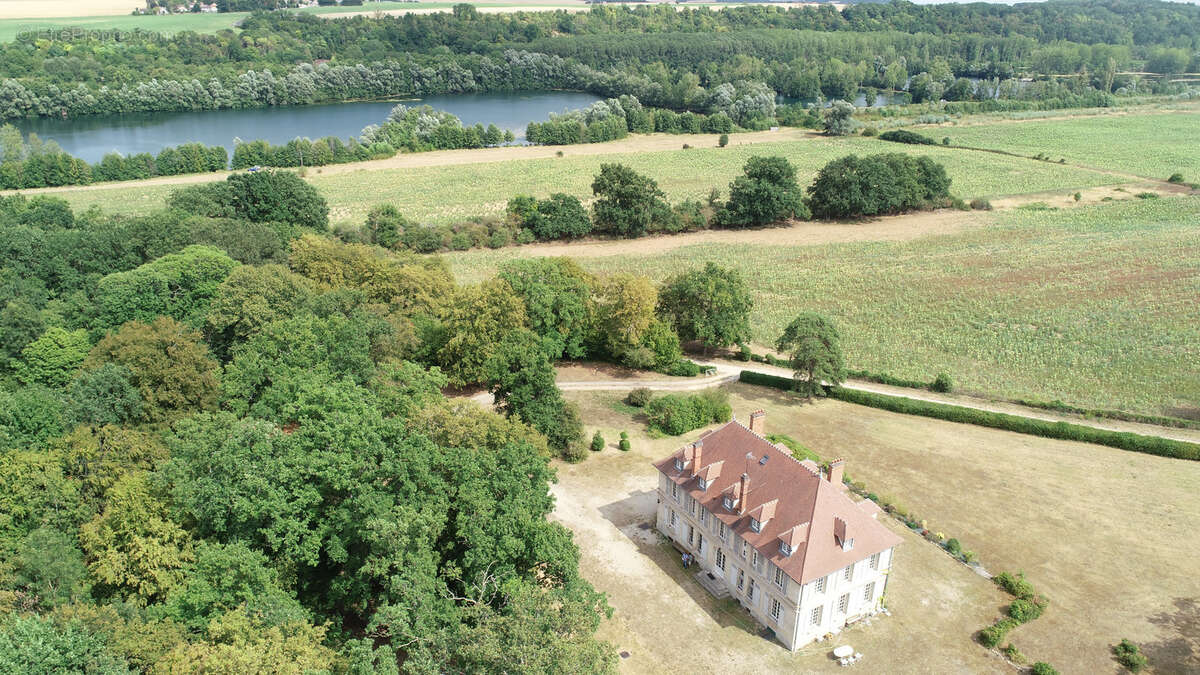 ARMENTIERES EN BRIE (77)à vendre superbe maison de maitre 18 chambres sur son parc arboré de 13500 m2 - photo 5