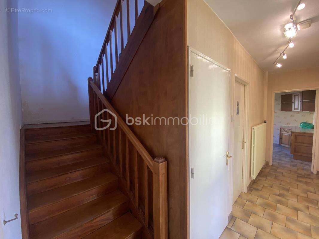 Maison à ARS-SUR-MOSELLE