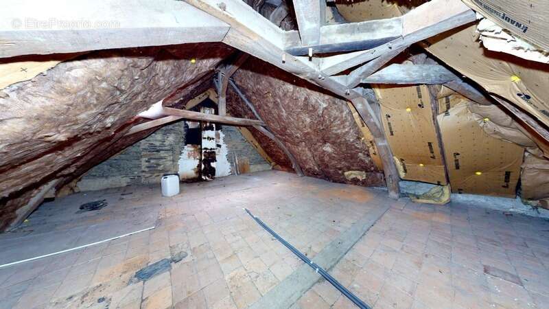 Maison à LA CHAPELLE-GLAIN