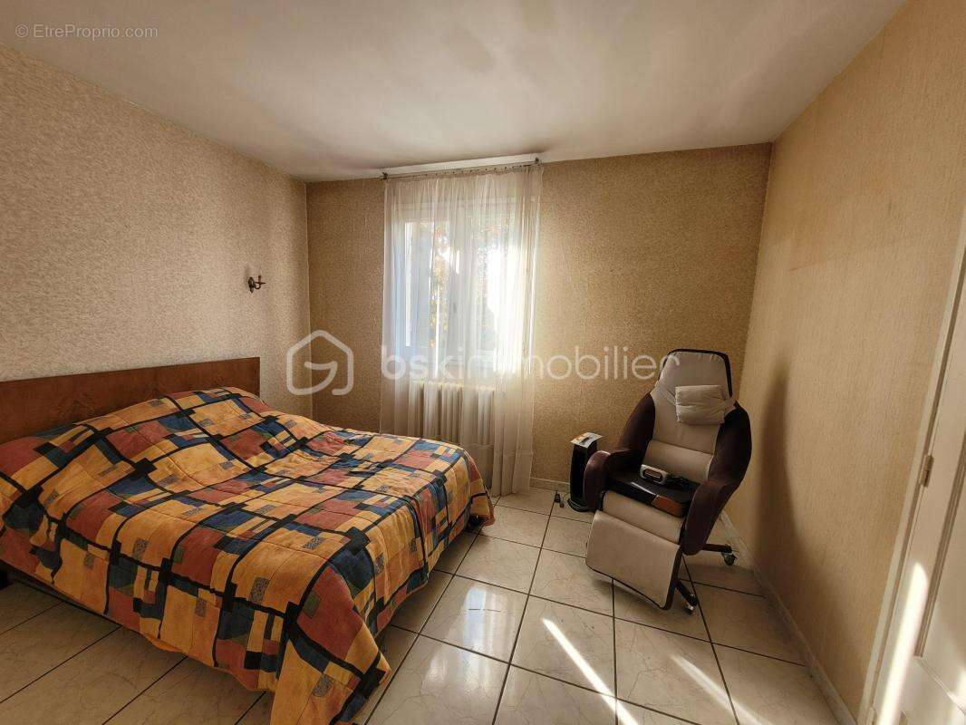 Maison à LA SALVETAT-SAINT-GILLES