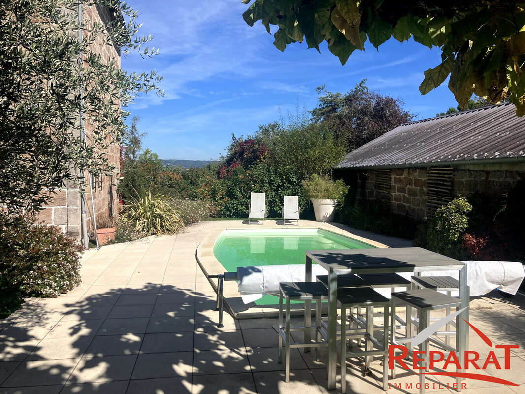 Maison à VARS-SUR-ROSEIX