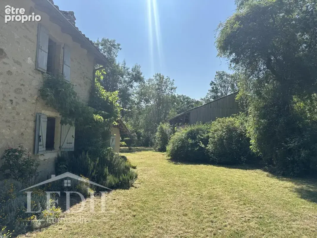 Maison de Pierre isolée avec dépendances - photo 5