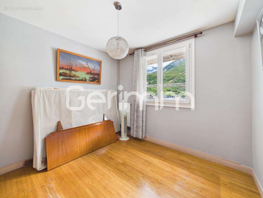 Appartement à SASSENAGE