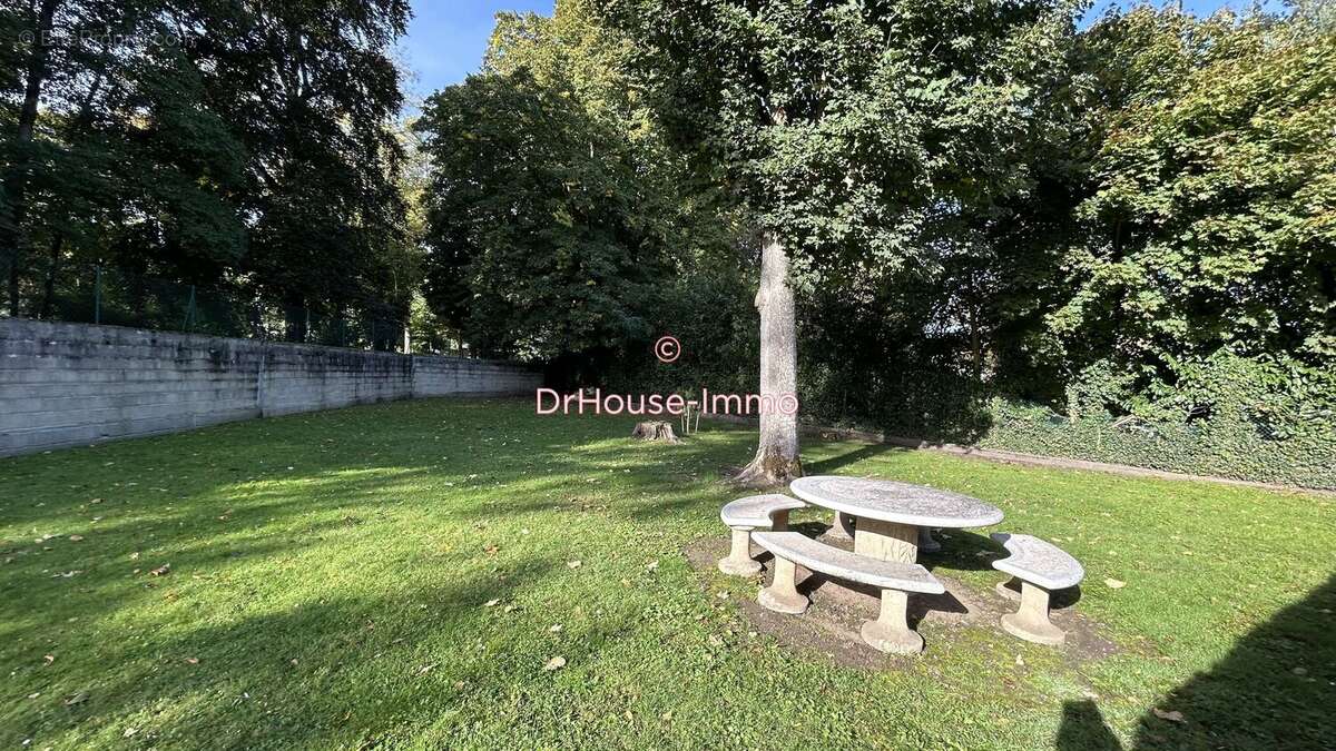 Appartement à DAMMARIE-LES-LYS