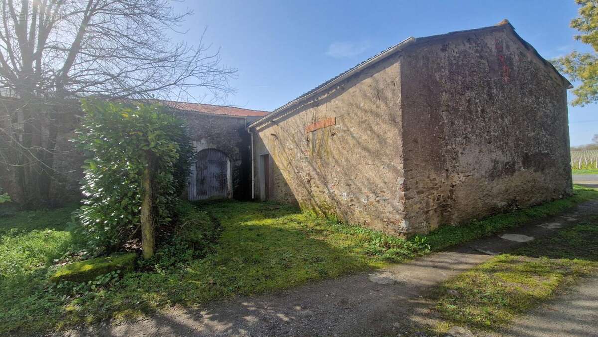 Maison à LE LOROUX-BOTTEREAU
