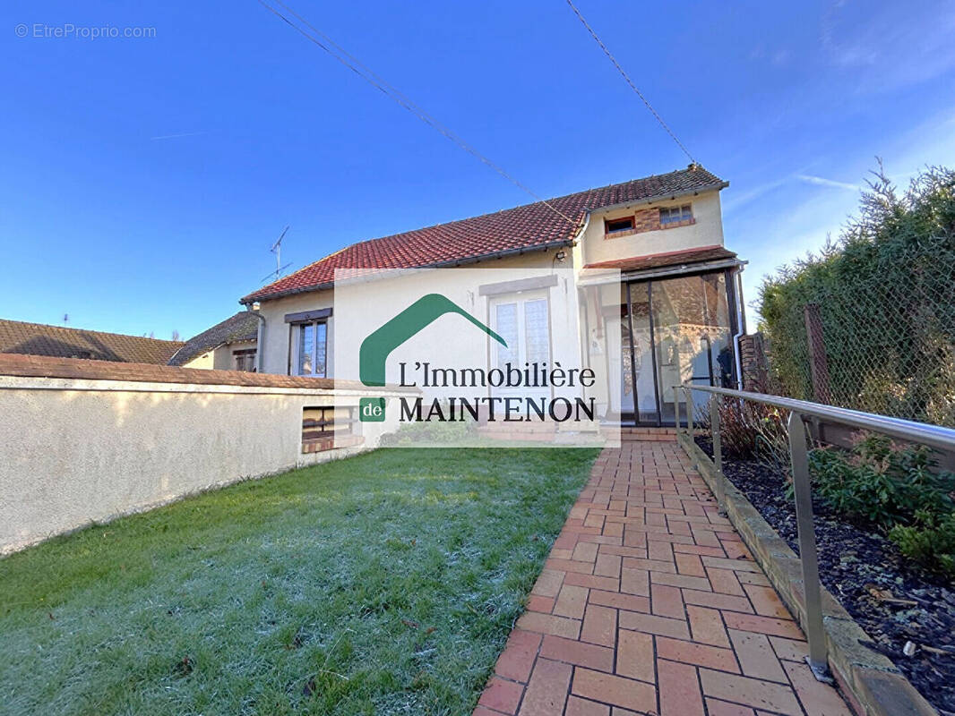 Maison à MAINTENON