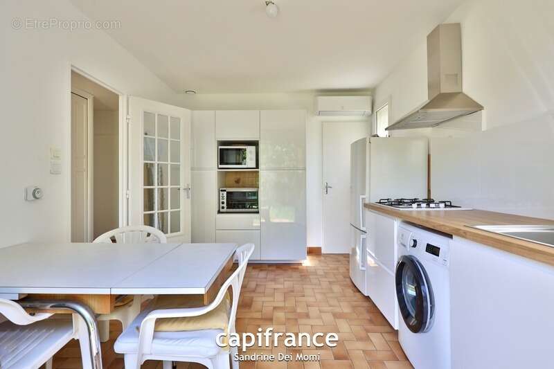 Maison à CHARBONNIERES-LES-BAINS