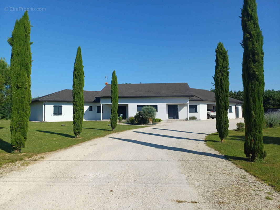 Maison à BARRO