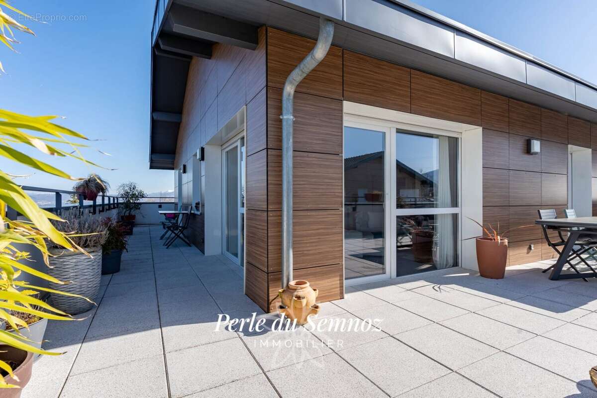 Appartement à SEYNOD