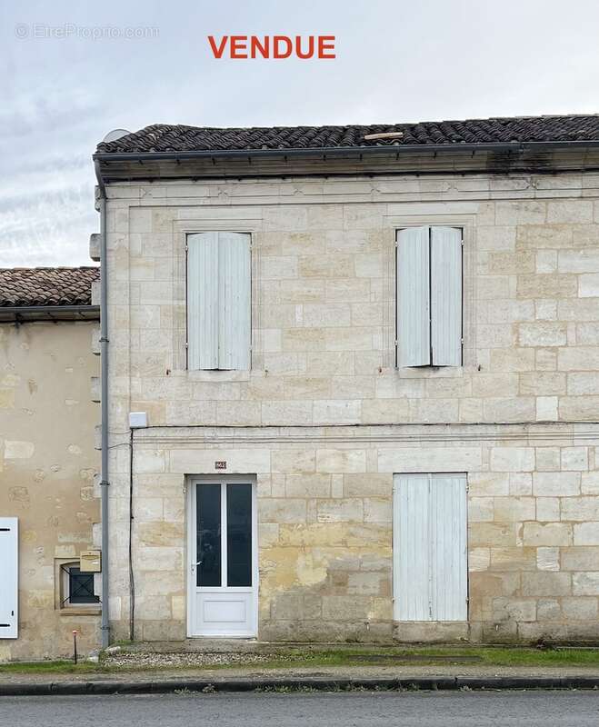 Maison à GREZILLAC