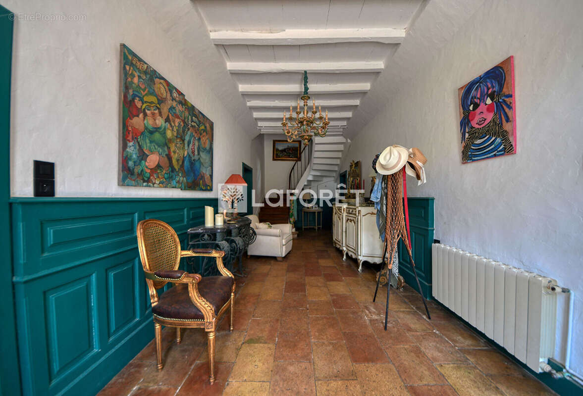 Maison de maitre avec gîte et dependances a vendre a lisle-sur-tarn - photo 3