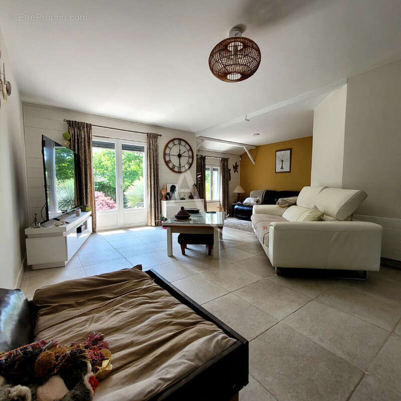 Maison à SAINT-AVAUGOURD-DES-LANDES