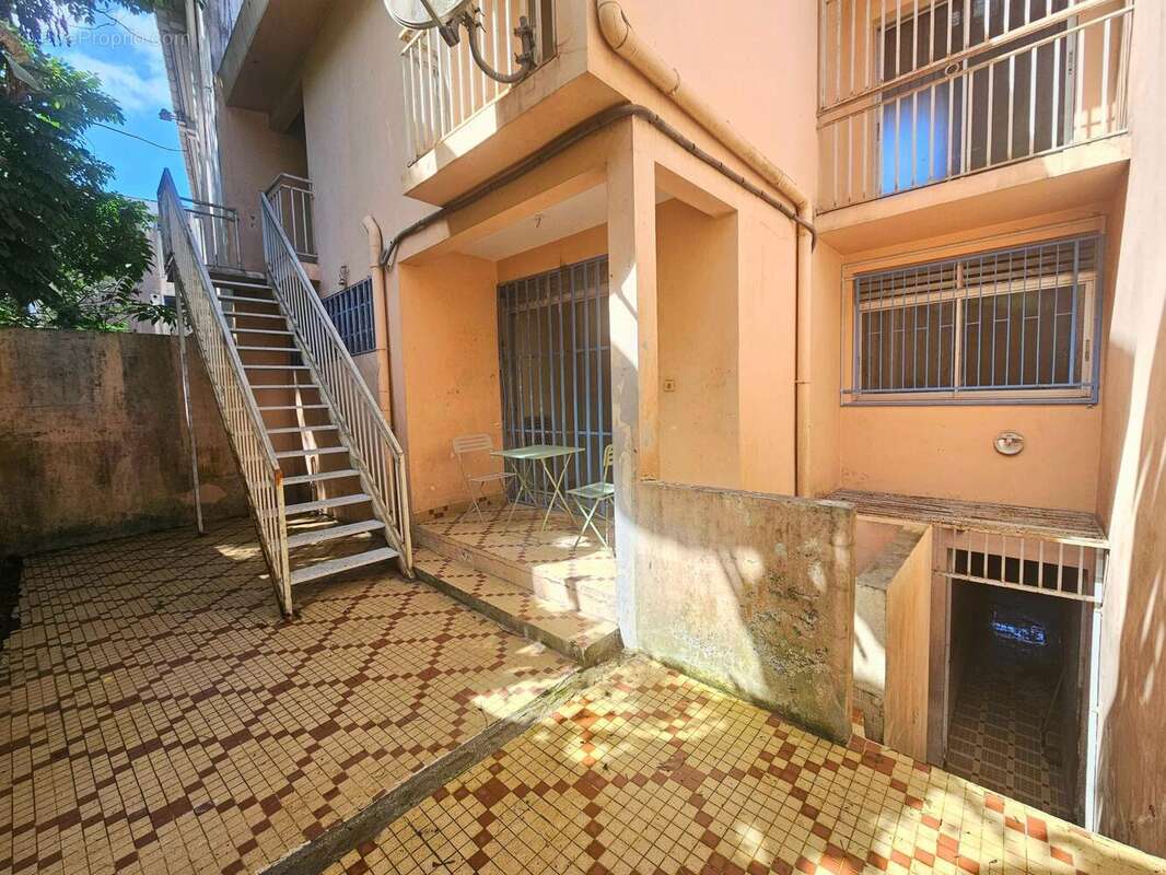 Photo 4 - Commerce à FORT-DE-FRANCE