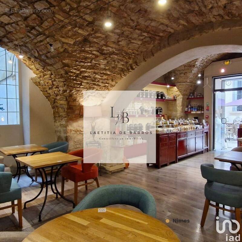 Photo 1 - Commerce à NIMES