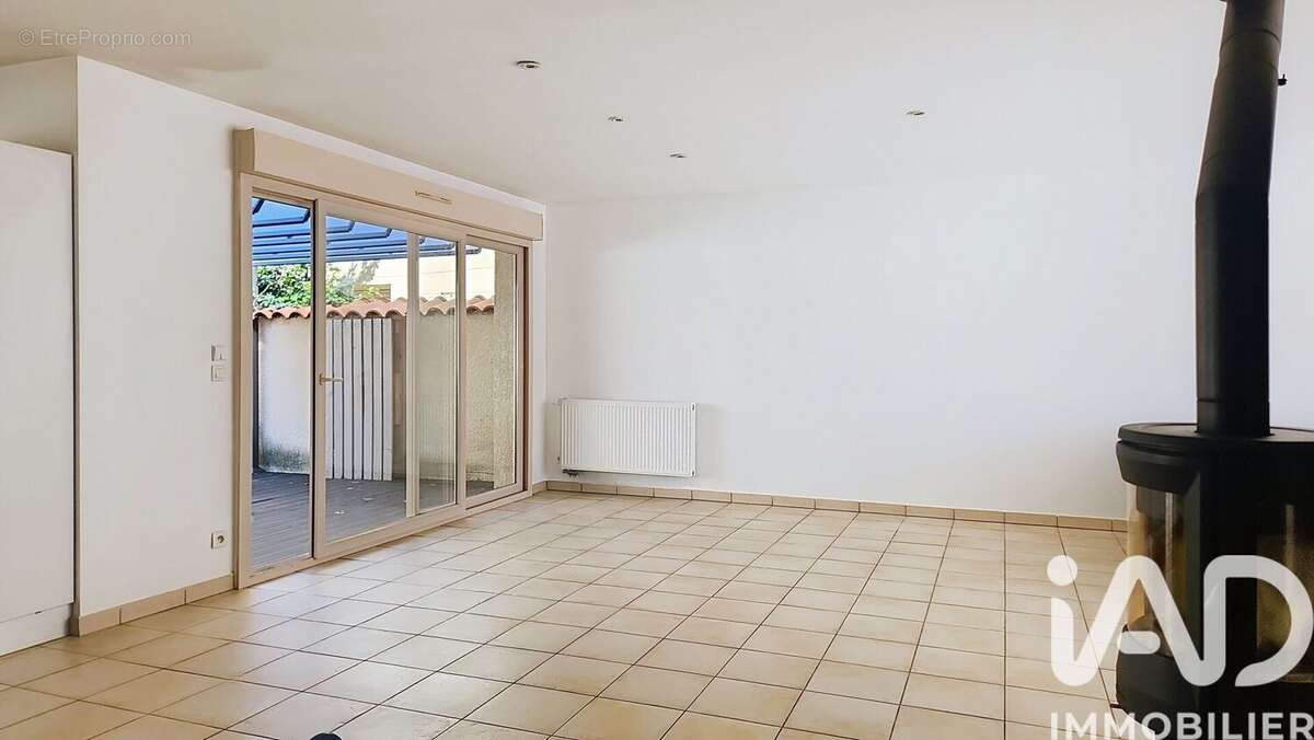 Photo 6 - Maison à MILLERY