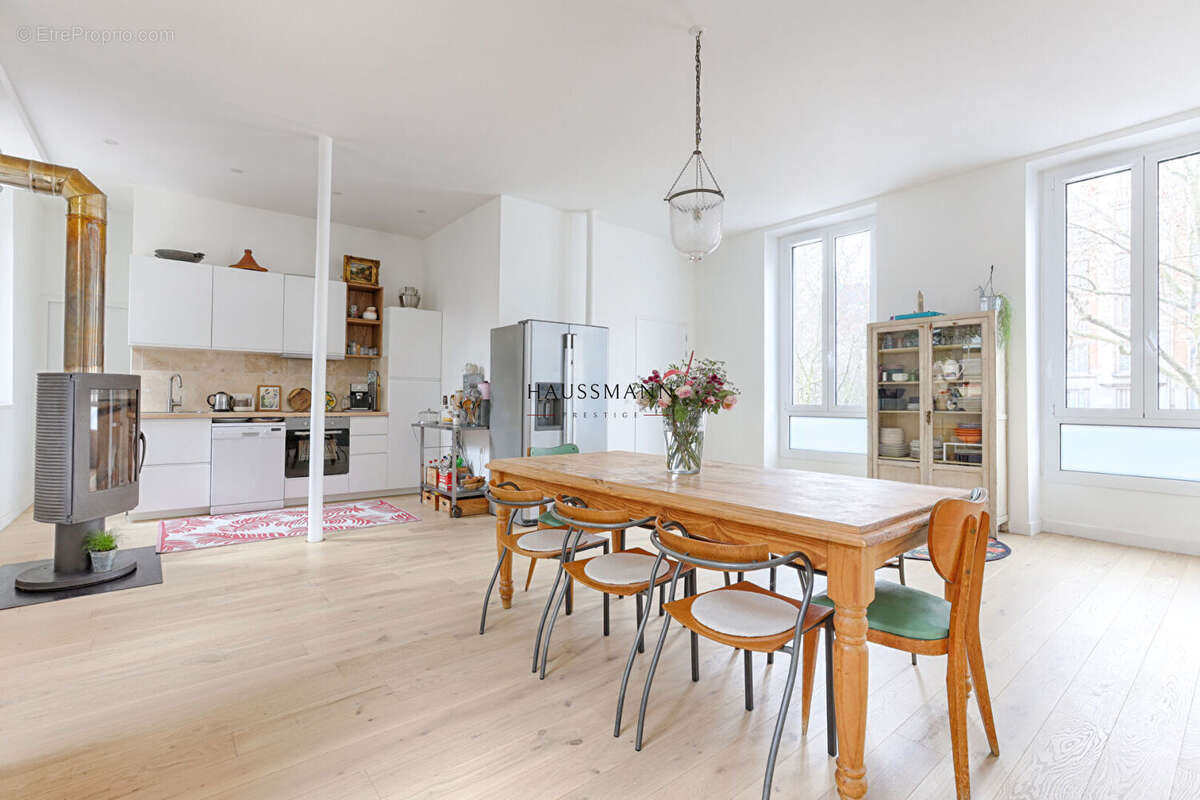 Appartement à PARIS-11E