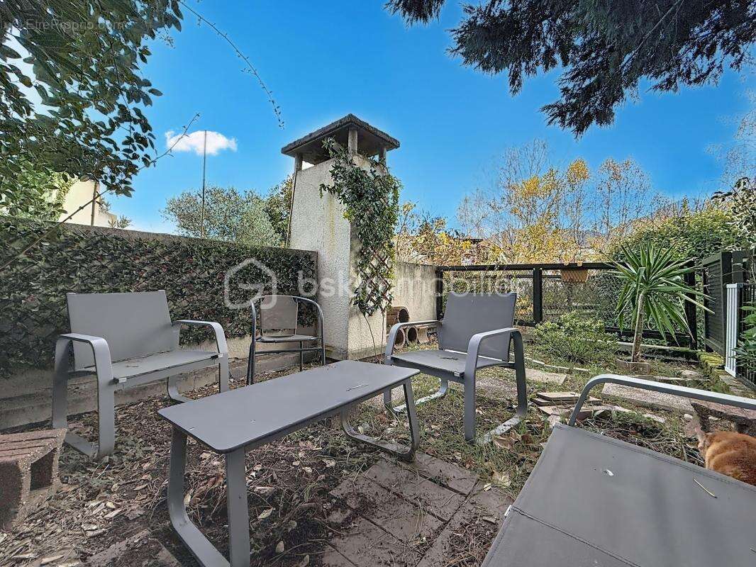 Appartement à SAINT-MARTIN-D&#039;HERES