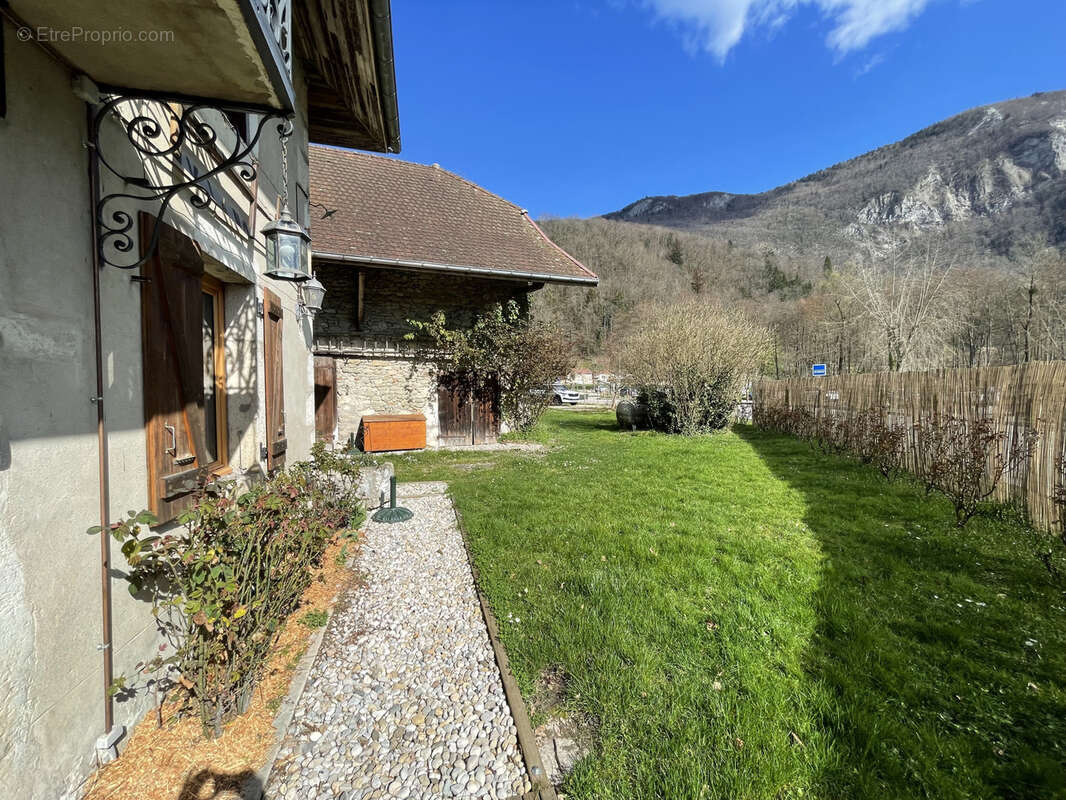 Maison à AIGUEBELETTE-LE-LAC