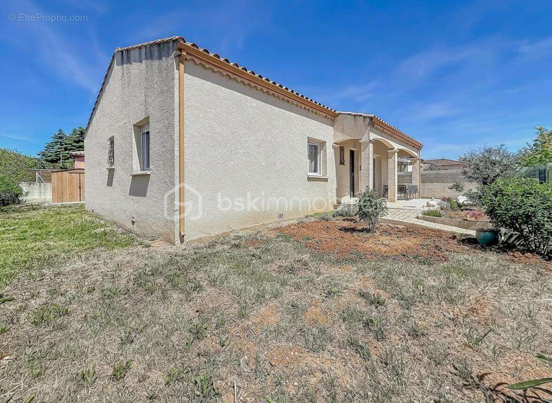 *** charmante maison t5 de plain-pied de 112m2 avec garage - lunel-viel *** - photo 17