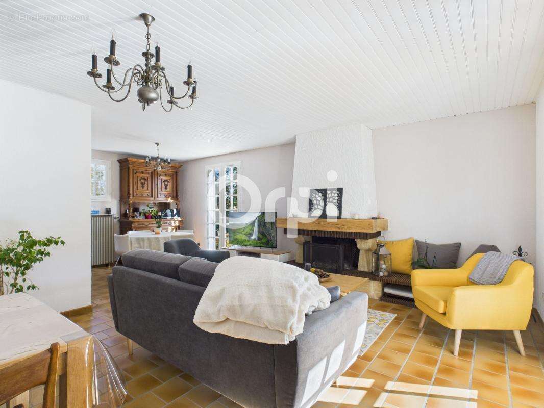 Maison à SAINT-PAUL-EN-FORET