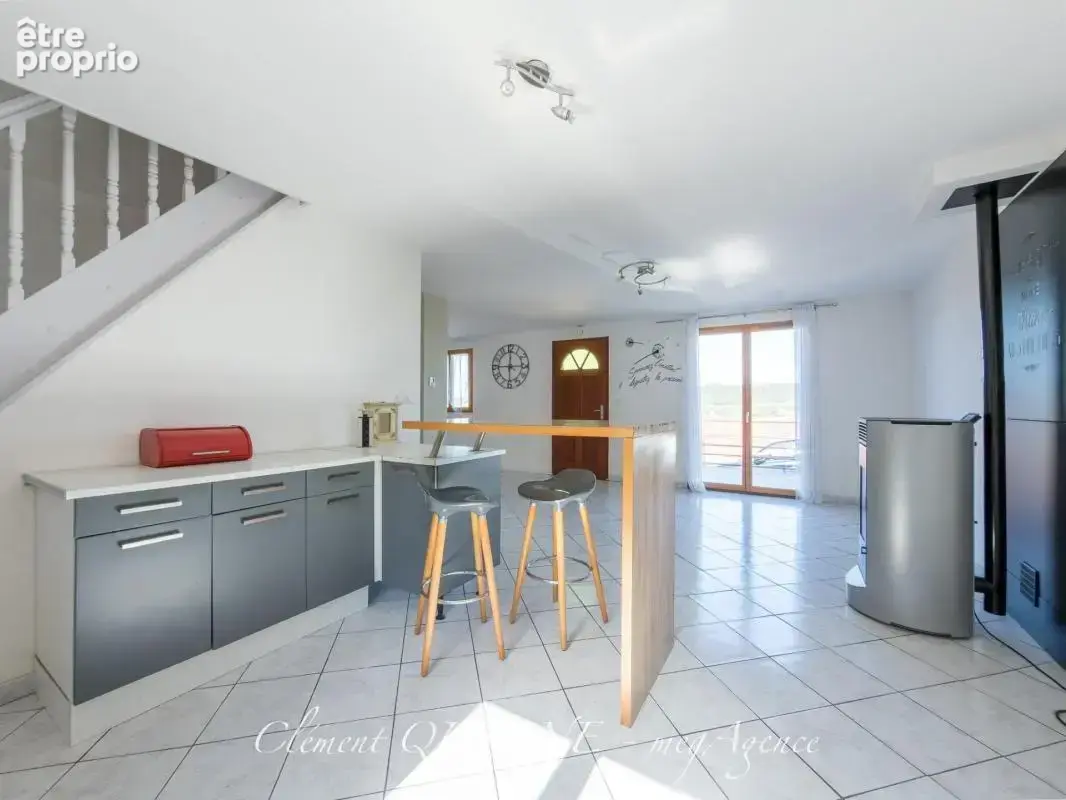Sous-sol / 3 chambres / tres bon etat - photo 9
