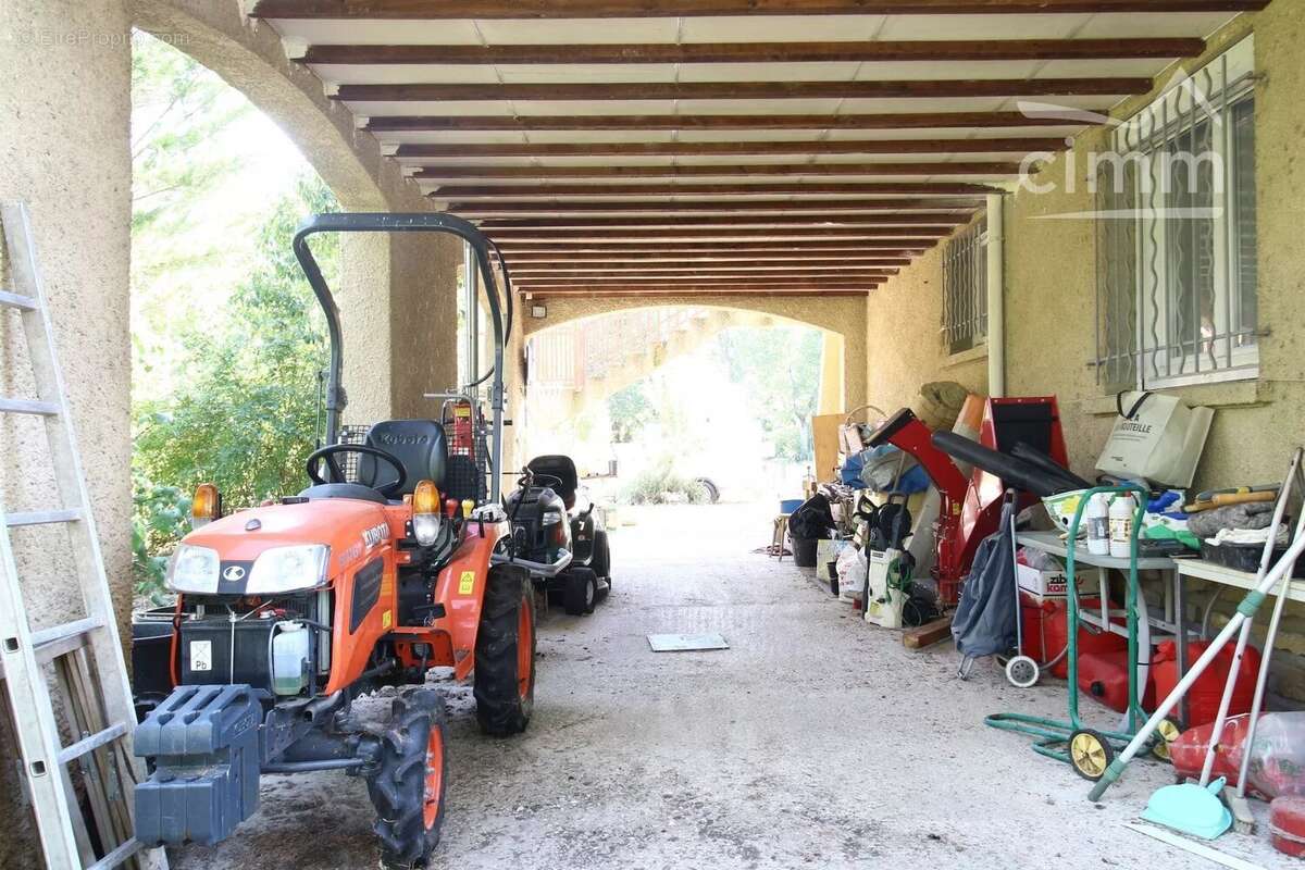 A vendre villa de 212 m² habitables avec un logement en rez de chaussée sur terrain de 5340 m² - photo 14