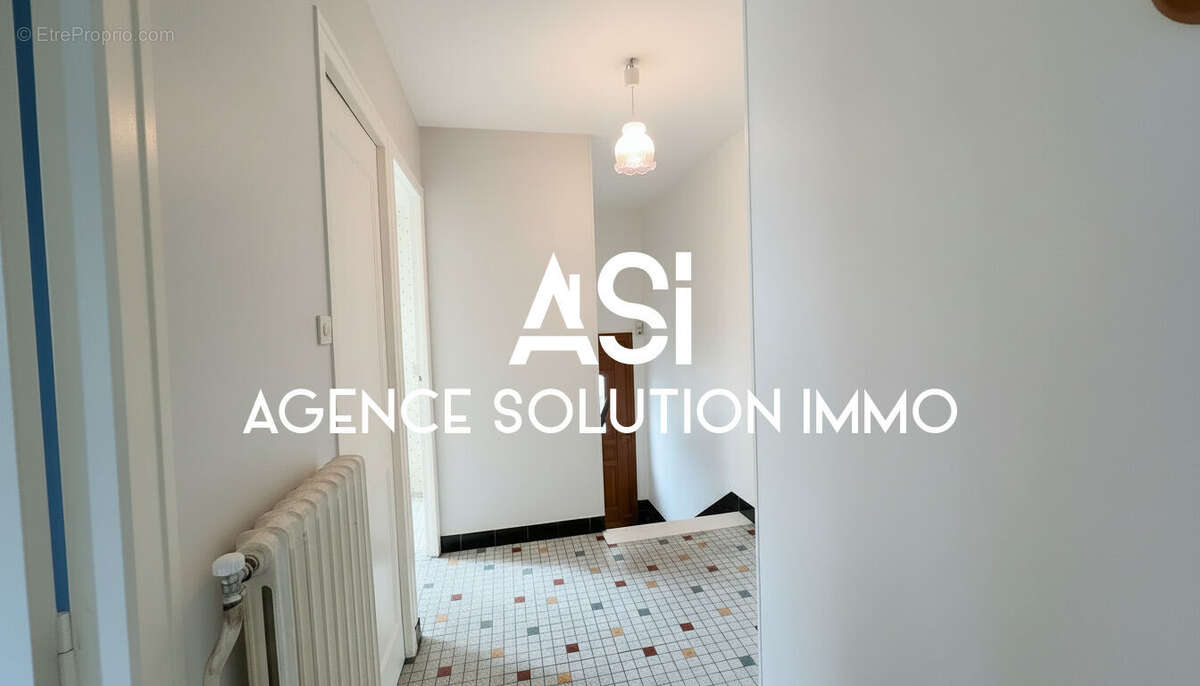 Maison à VILLAINES-LA-JUHEL