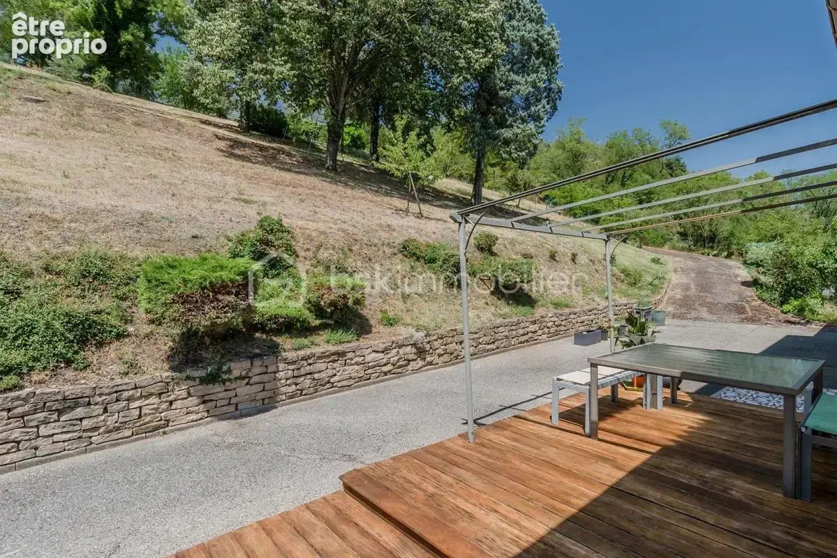 Maison familiale avec vue dégagée, au calme dans un cadre exceptionnel proche commodités - photo 13