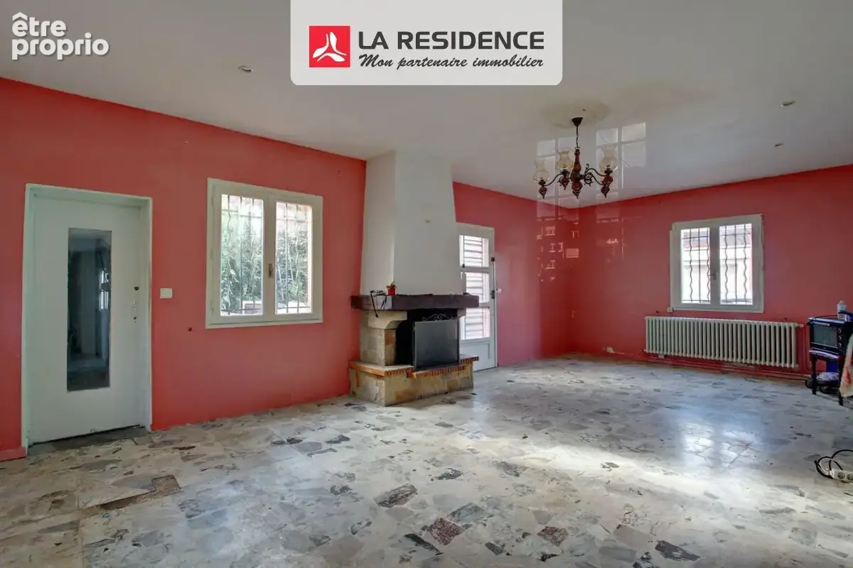 Maison 6 pièces 114 m² à vendre à Saint-Etienne-Du-Rouvray (76800) - photo 2