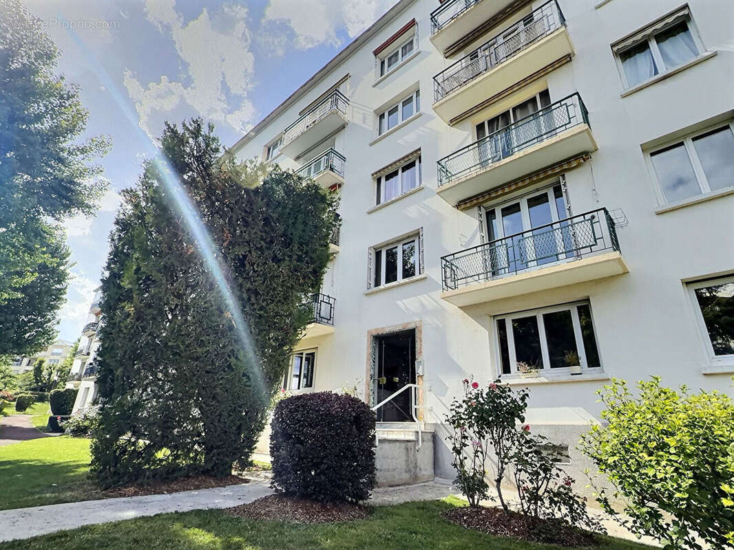 Appartement à GARCHES