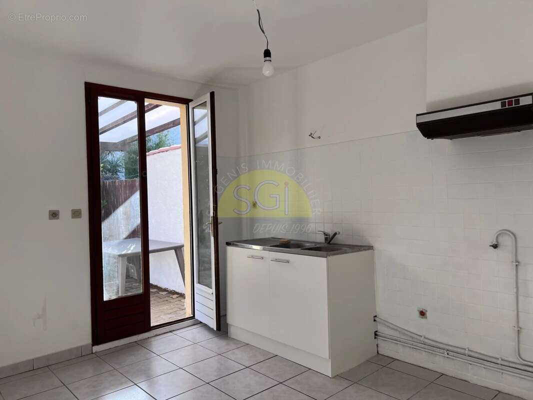 Maison à SAINT-GENIS-DES-FONTAINES