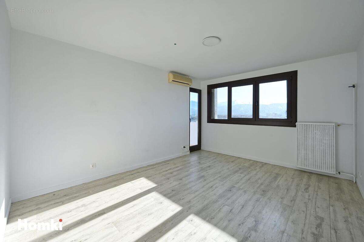 Appartement à ECHIROLLES