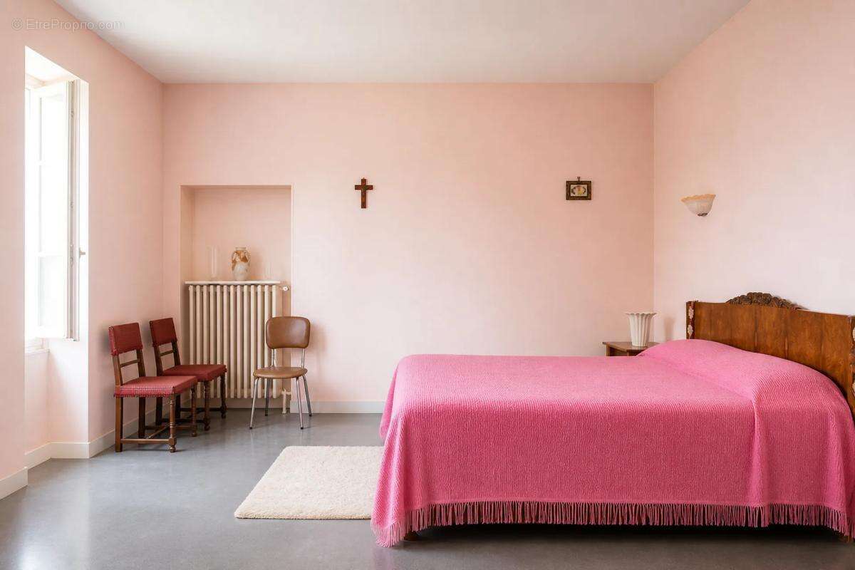 Maison à TEILLET-ARGENTY