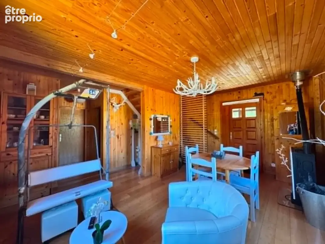 À vendre – Rare sur le secteur – Chalet à La Faurie (05) - photo 4