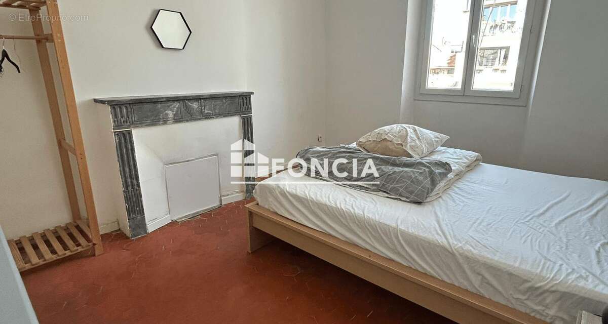 Appartement à MARSEILLE-1E