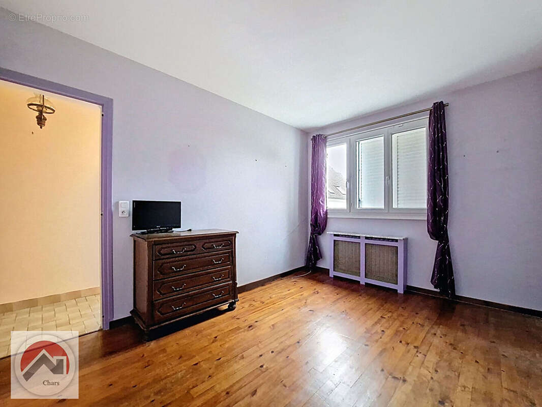 Maison à LIVILLIERS