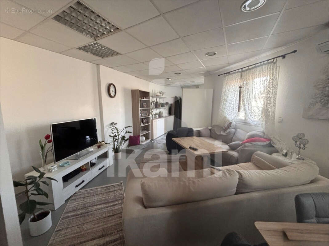 Secteur Romans-sur-Isère   Local d’activités / Entrepôt de 730 m2 - photo 8