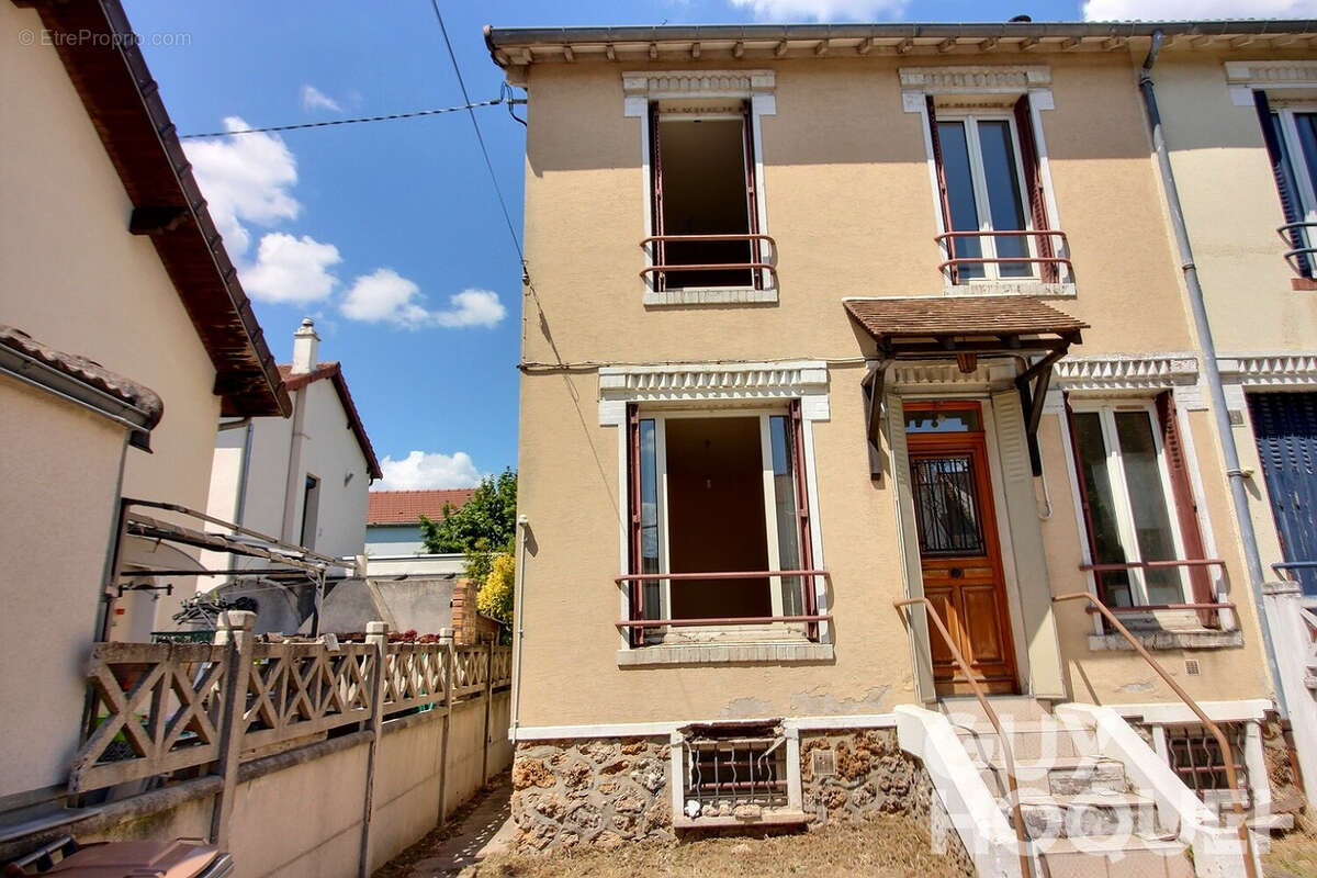 Maison à HOUILLES