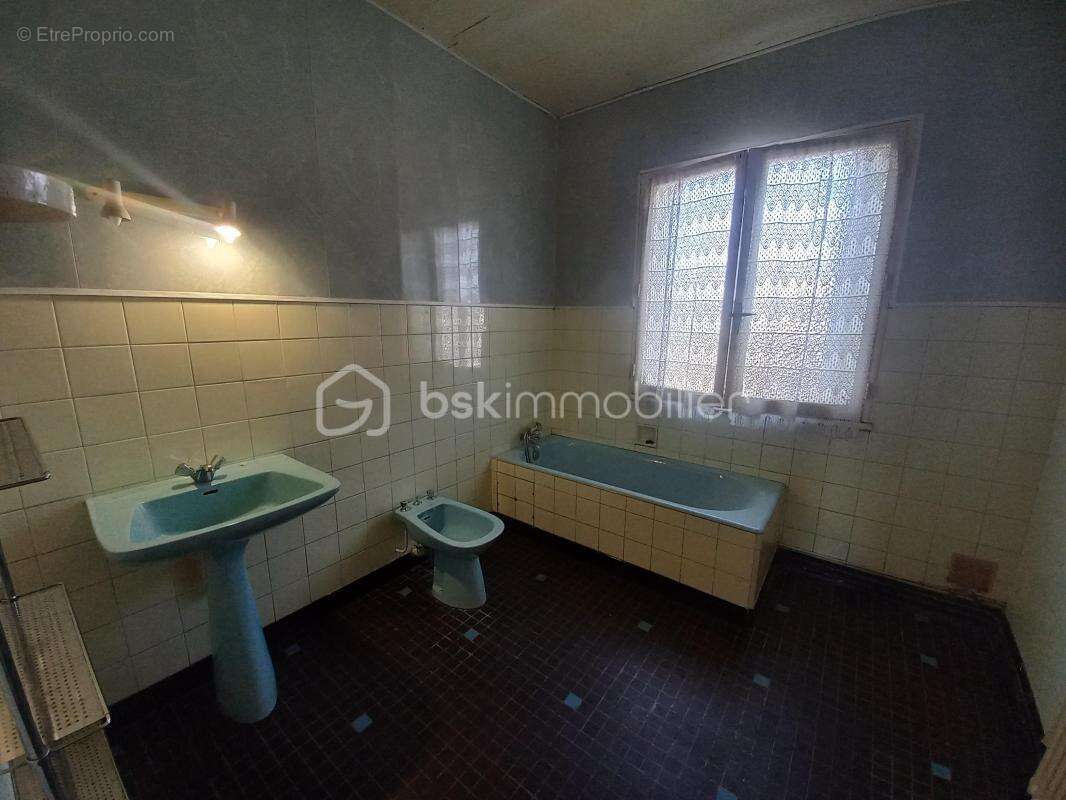 Maison à LOURDES