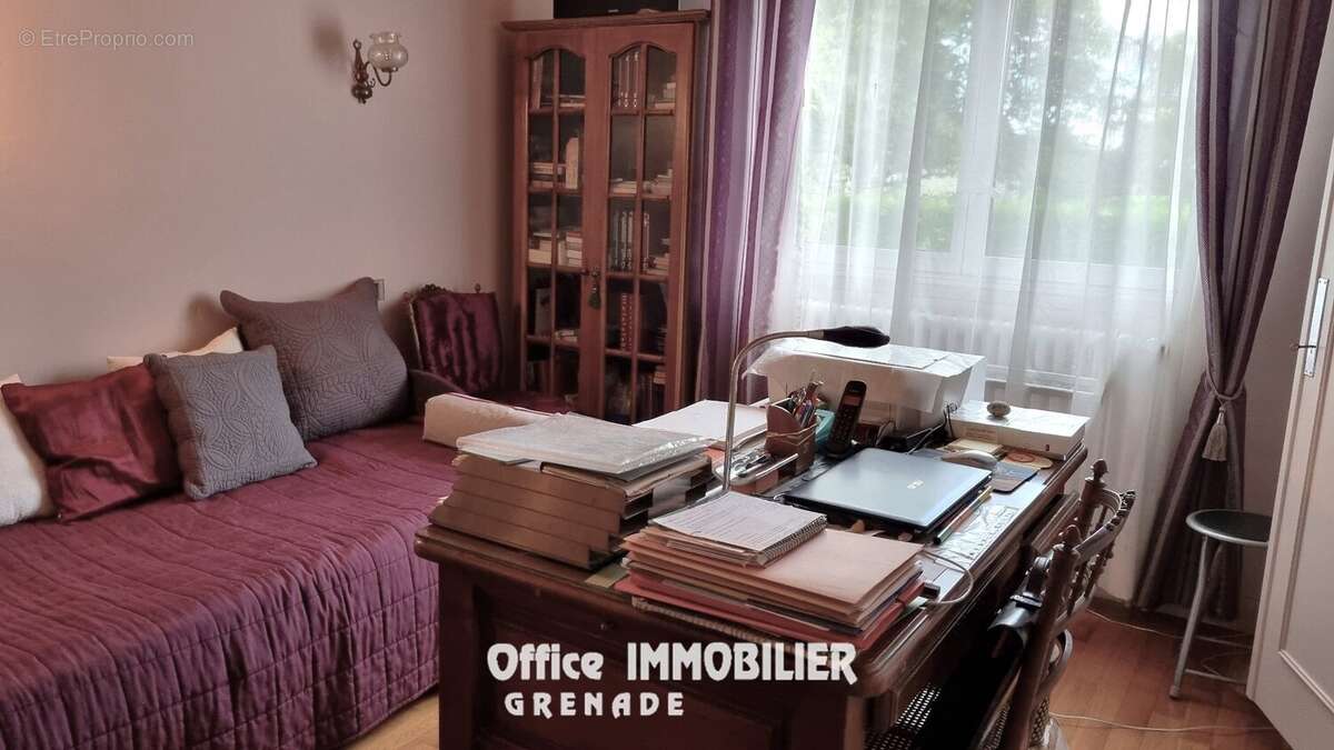 Maison 136 m² à Grenade  - photo 7