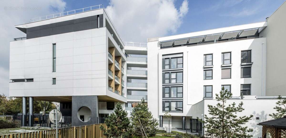 Appartement à COLOMBES