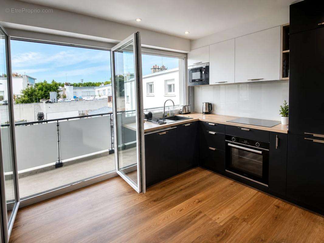 Bel appartement - 80 m2- Lorient centre - photo 2