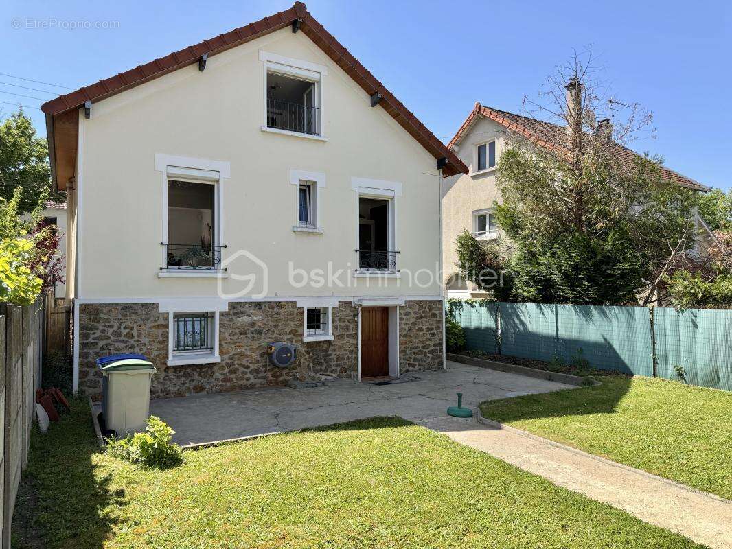 Maison à AULNAY-SOUS-BOIS